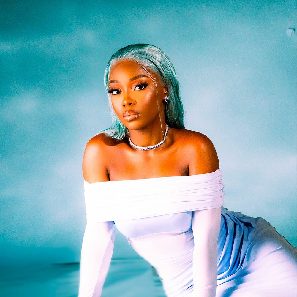 Picture of Yena Blue