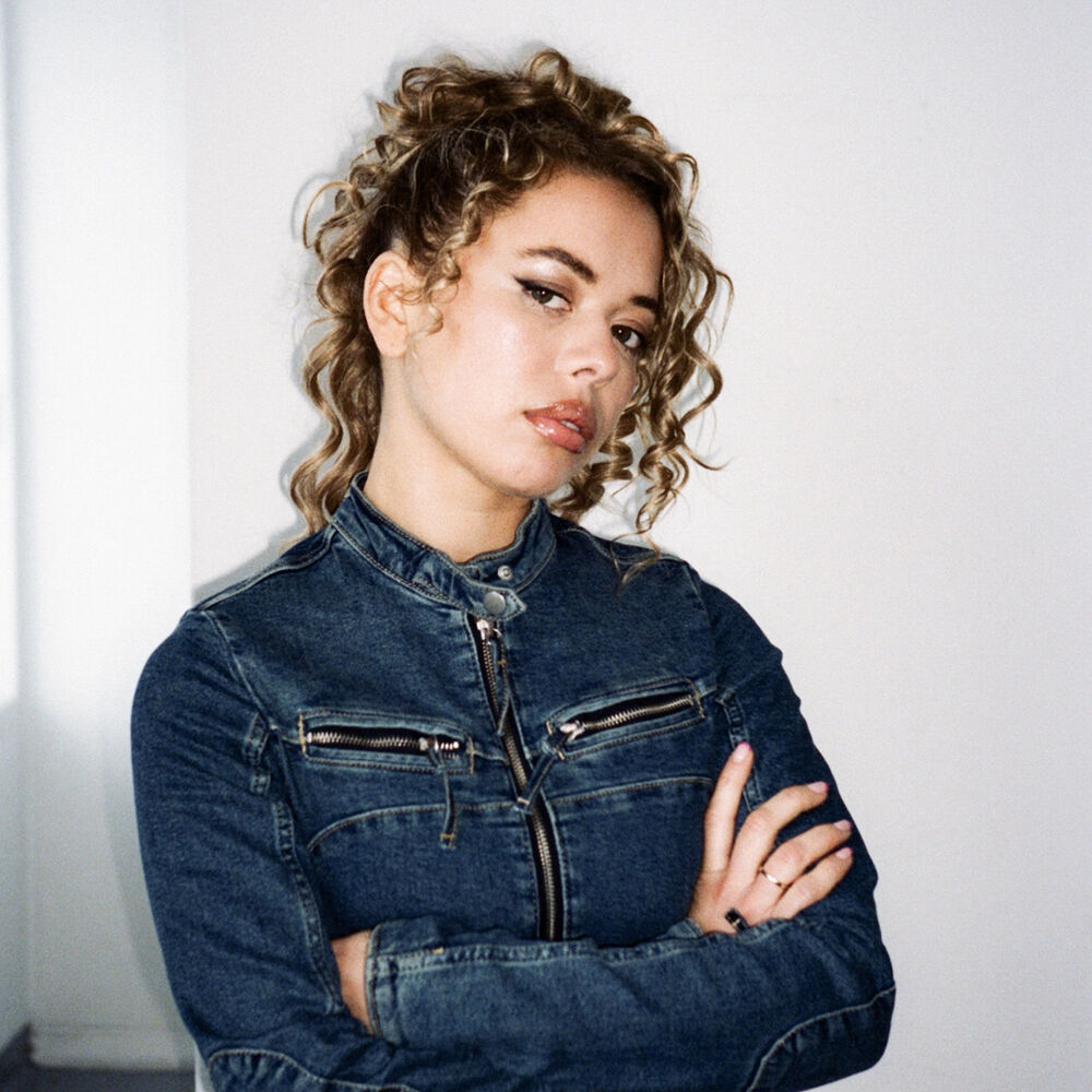 Picture of Nilüfer Yanya