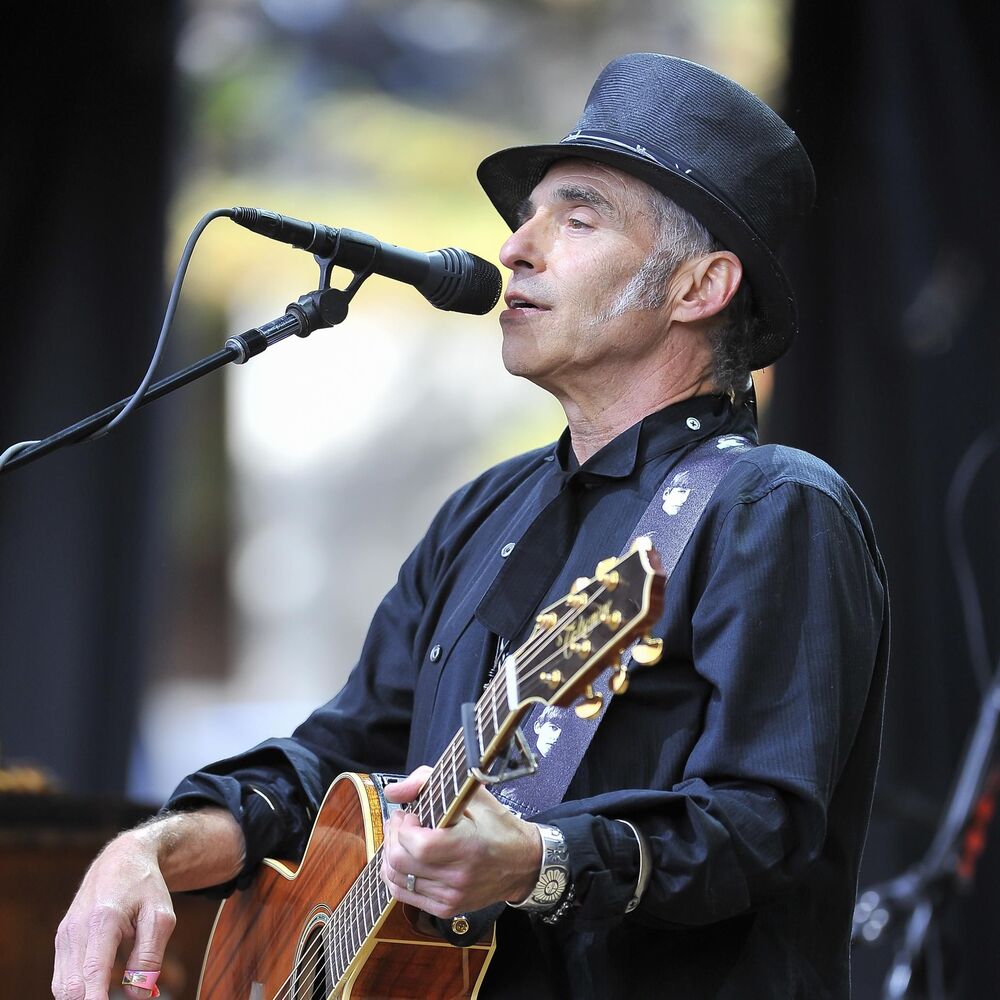 Picture of Nils Lofgren