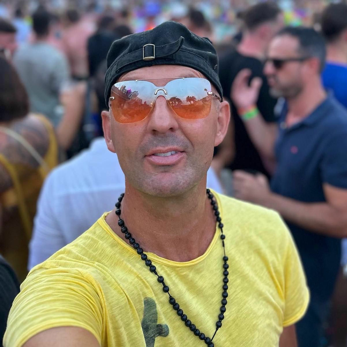 Artist picture of DJ Redblack