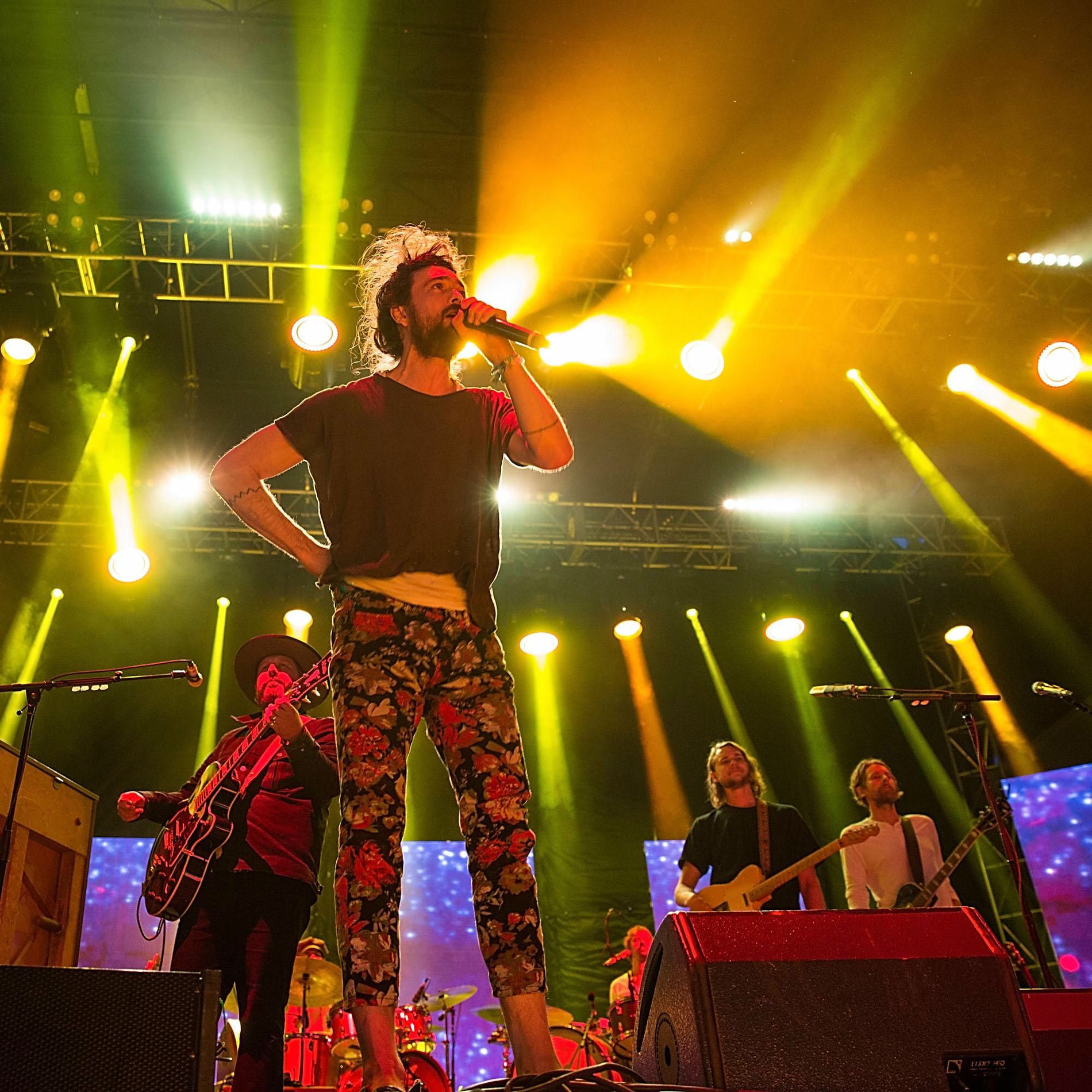 Artist picture of Edward Sharpe & The Magnetic Zeros