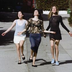 Picture of HAIM