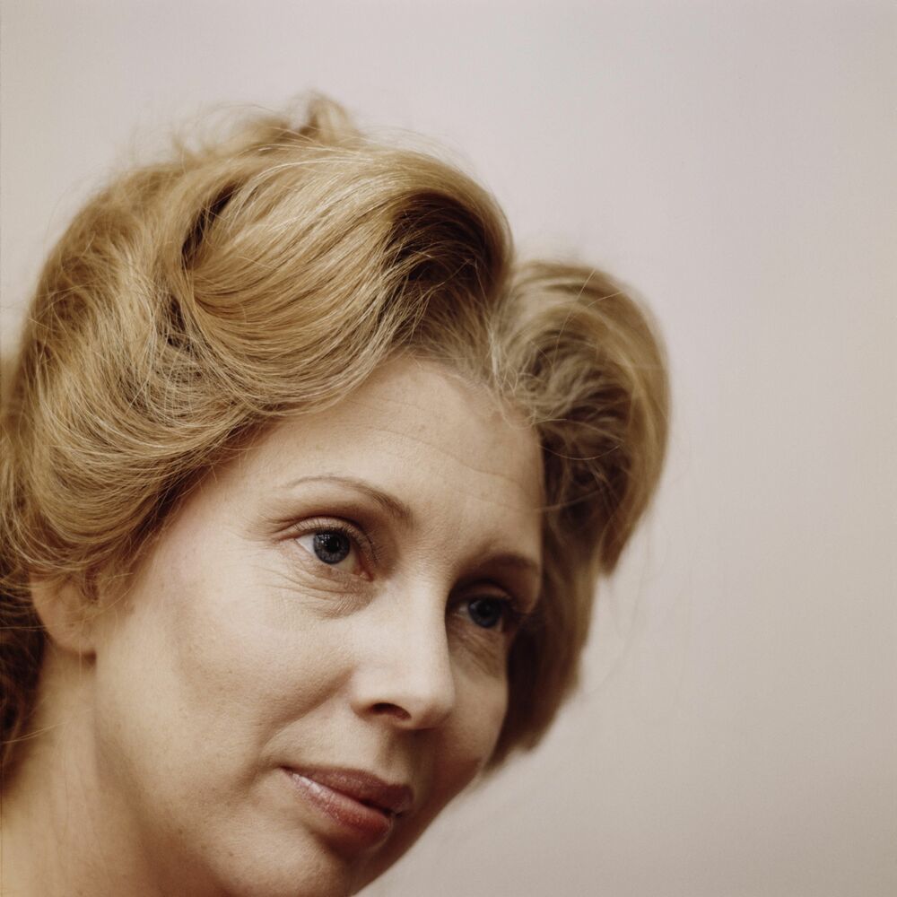 Picture of Elizabeth Harwood
