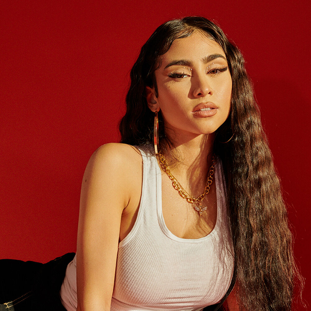 Picture of Paloma Mami