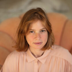 Picture of Maya Dunietz