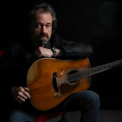 Picture of Dan Tyminski