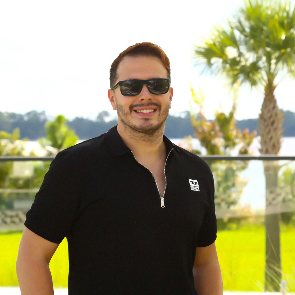 Picture of Mauricio Rivera
