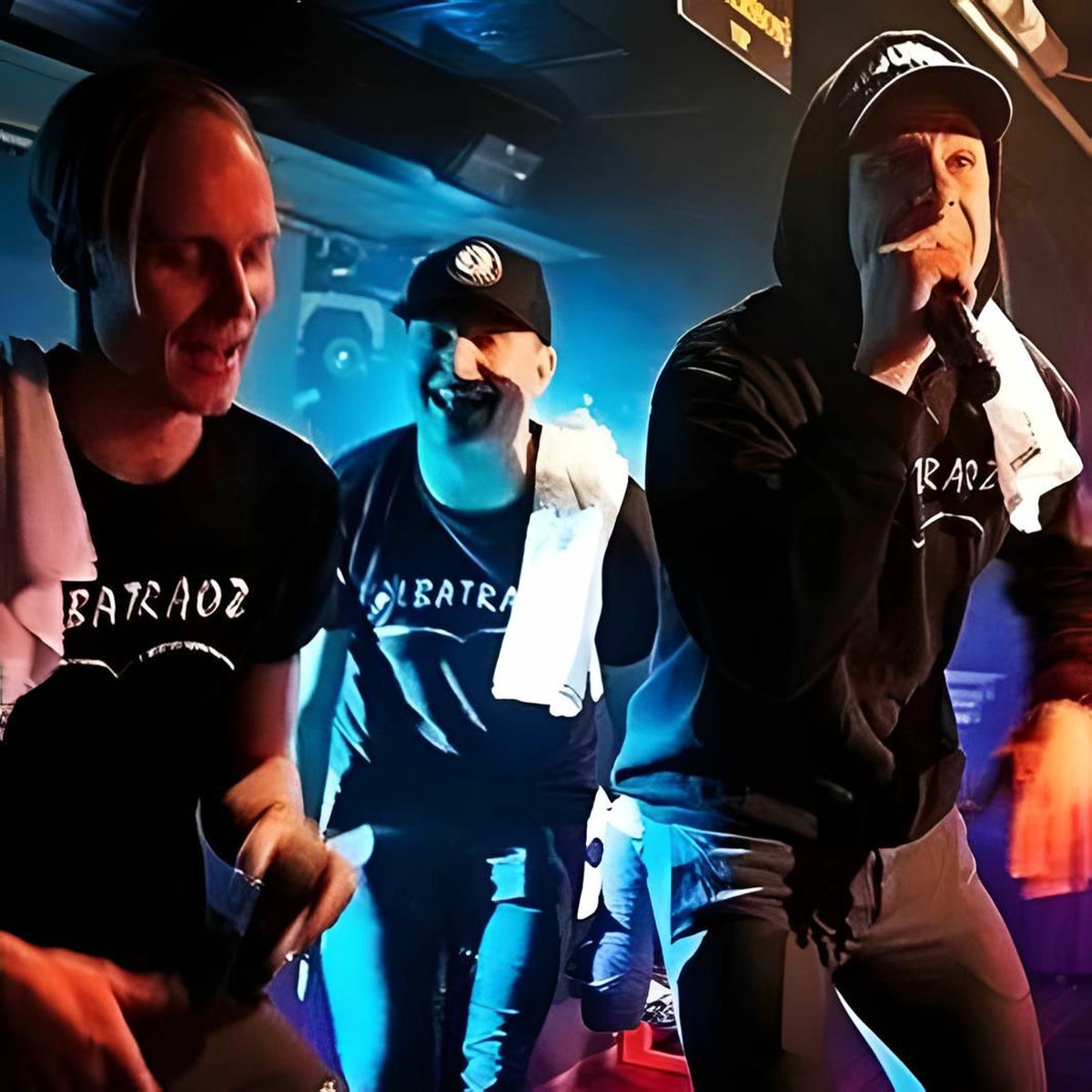 Artist picture of Albatraoz