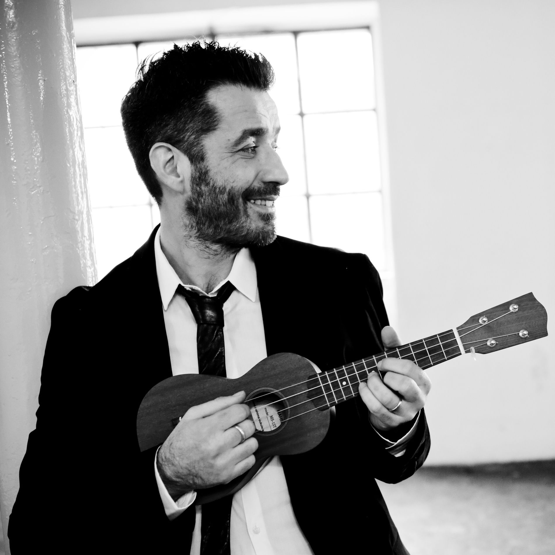 Artist picture of Daniele Silvestri