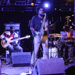 Picture of Chris Dave and The Drumhedz