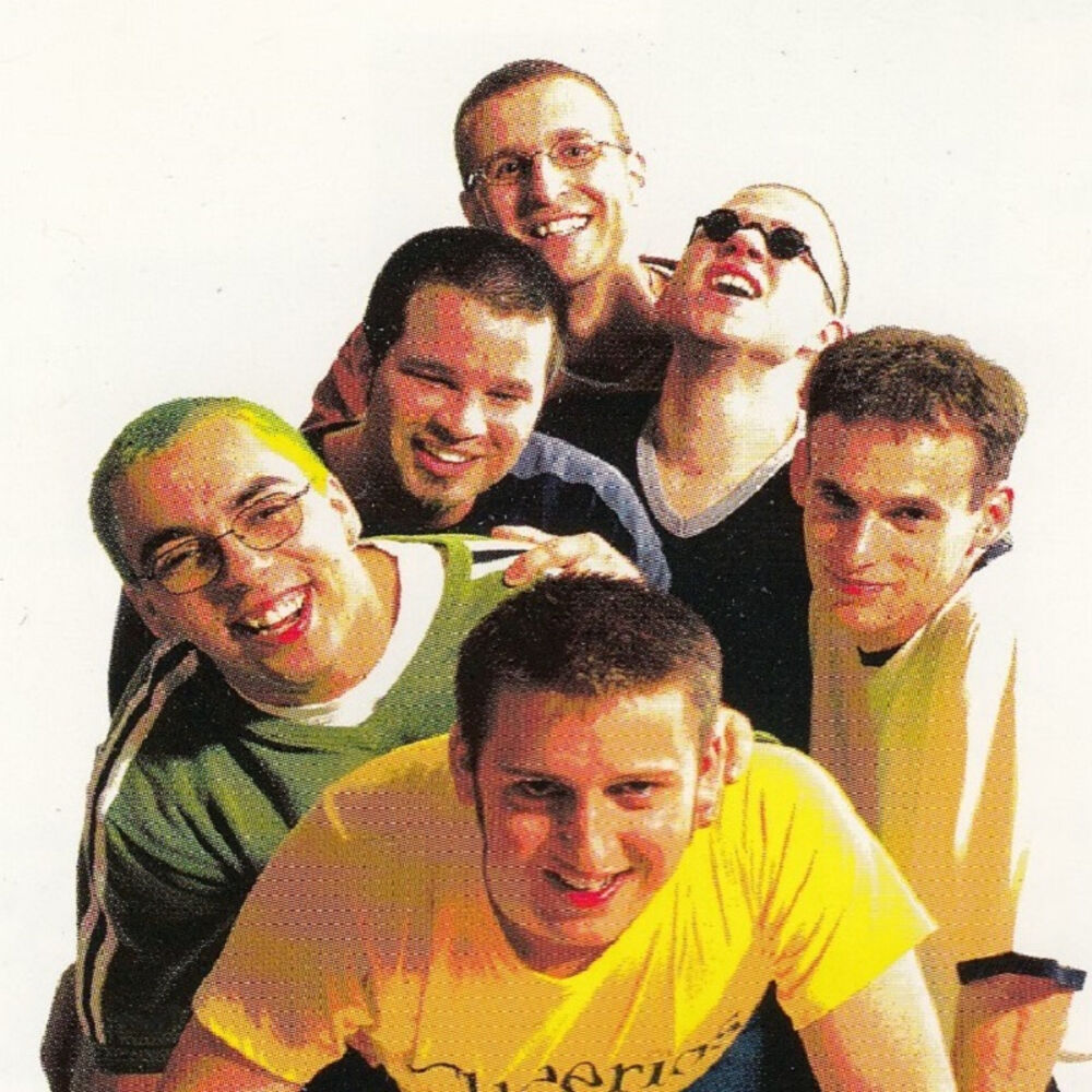 Picture of Yelo Molo
