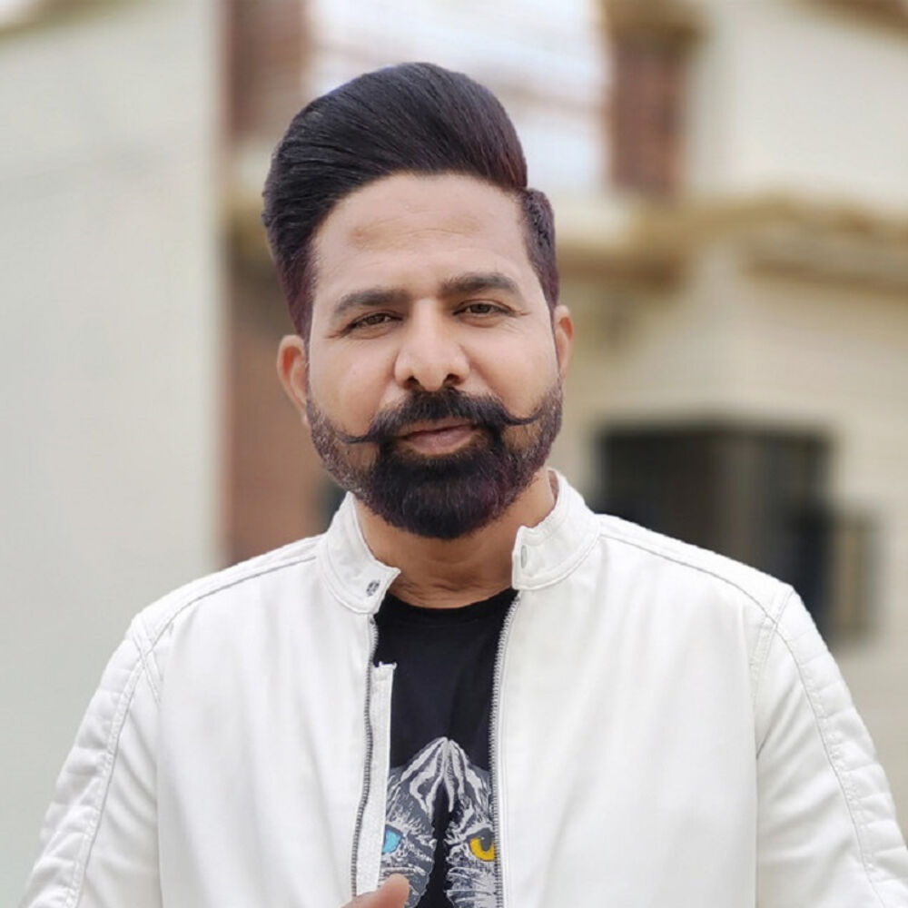 Picture of R Maan