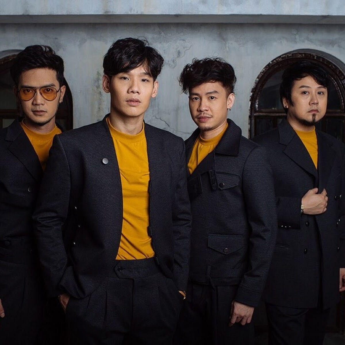 Season Five: albums, songs, concerts | Deezer