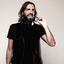 Picture of DJ Tarkan