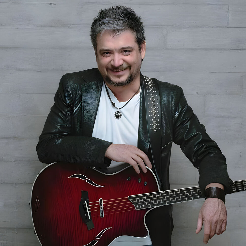 Picture of Raul Ornelas