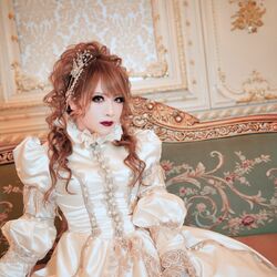 Picture of HIZAKI