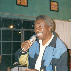 Picture of Nadinho Da Ilha