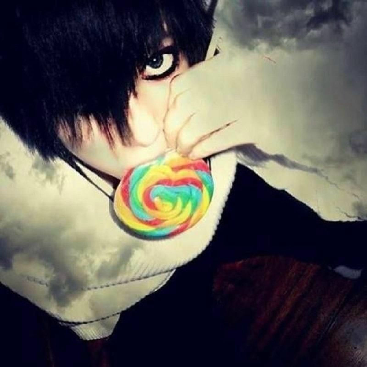 Artist picture of SUICIDAL-IDOL