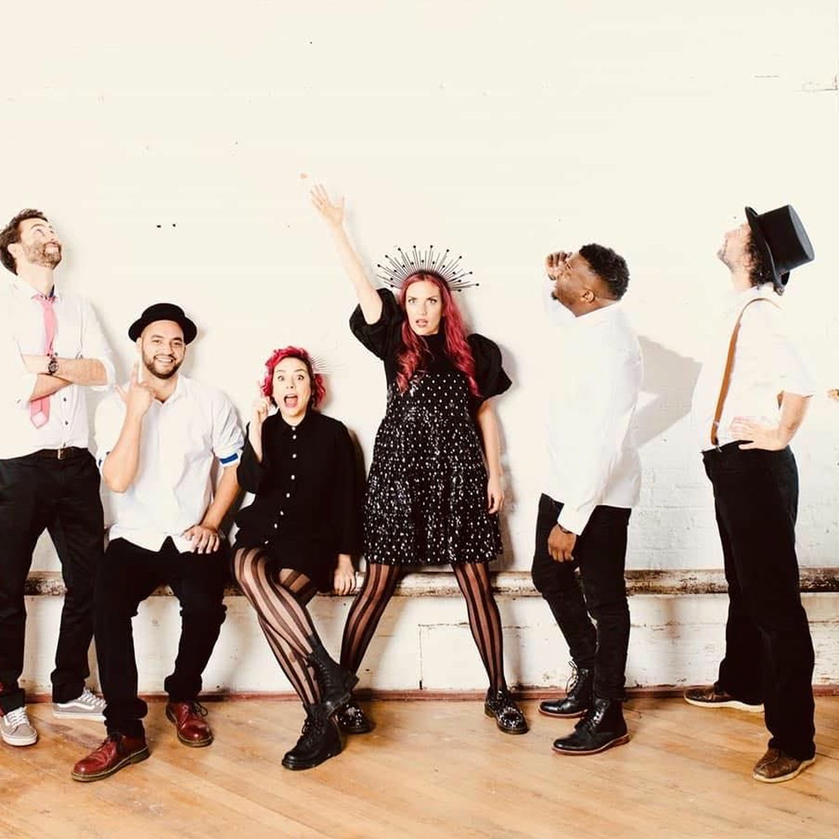 Artist picture of The Electric Swing Circus