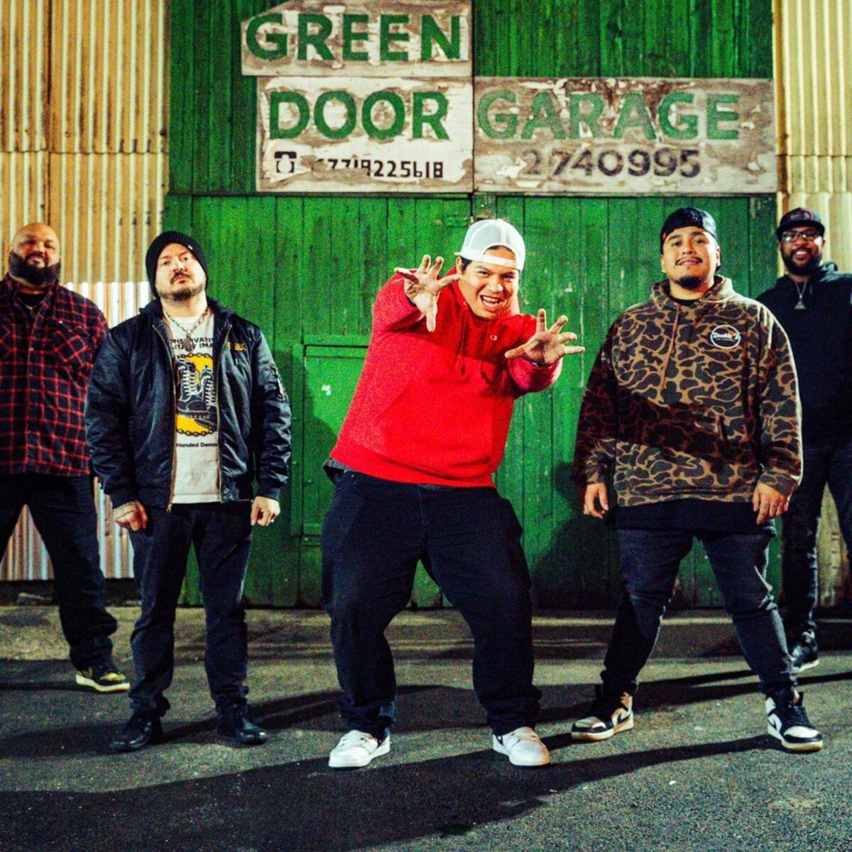 Artist picture of Giovannie and the Hired Guns