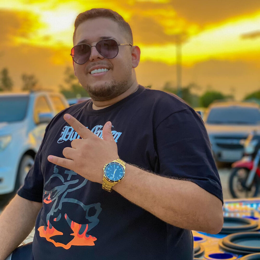 Picture of Dj Junior Sales