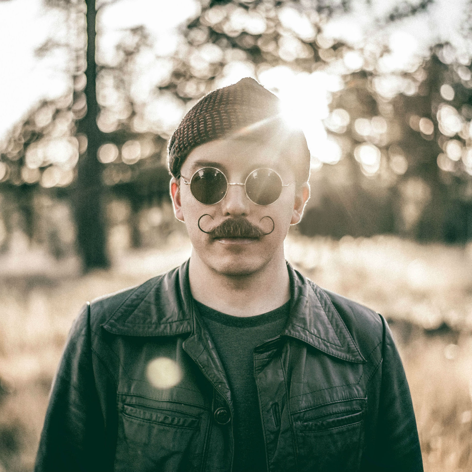 Artist picture of Luttrell