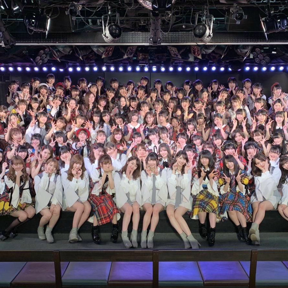 AKB48