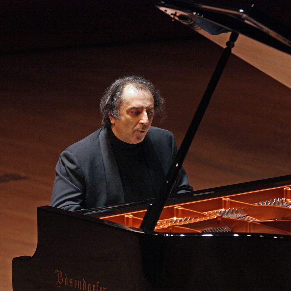 Picture of Carlo Grante
