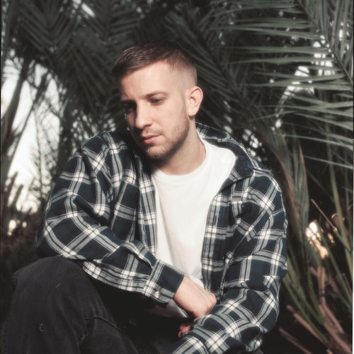 Adam Turley: albums, songs, concerts | Deezer