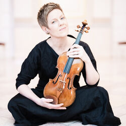 Picture of Isabelle Faust