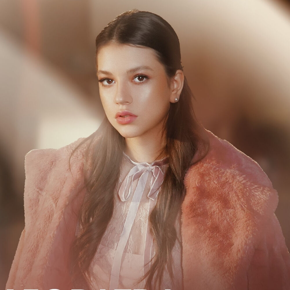 Picture of Cleopatra Stratan