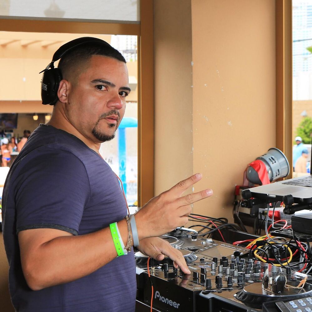 Picture of George Acosta
