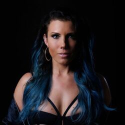 Picture of Carly Wilford