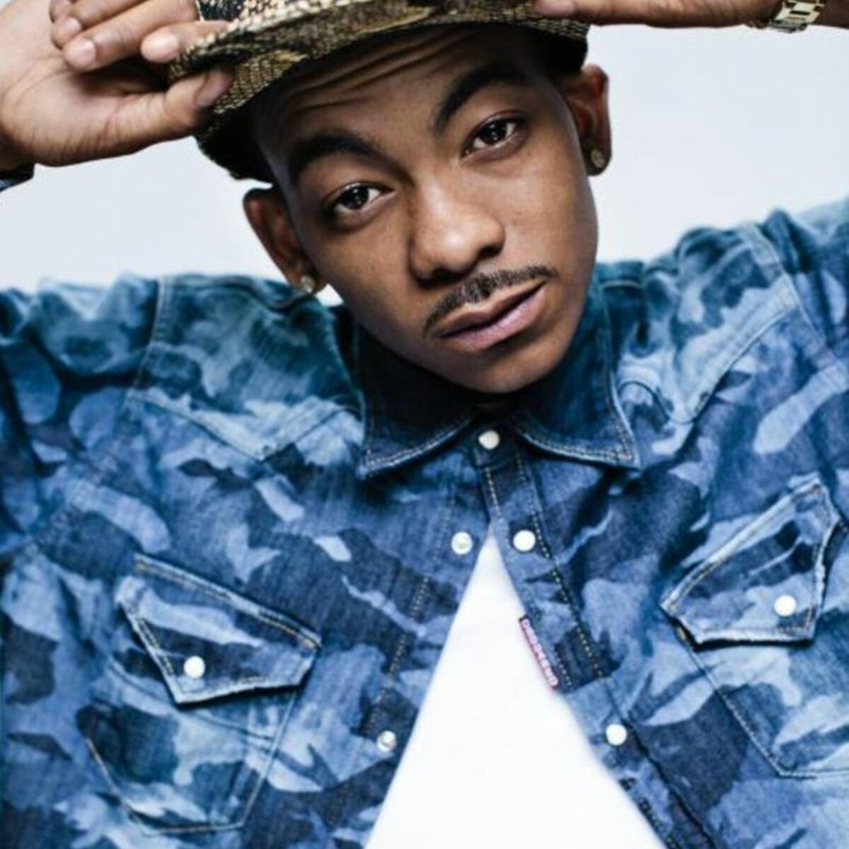 Artist picture of TeeFLii