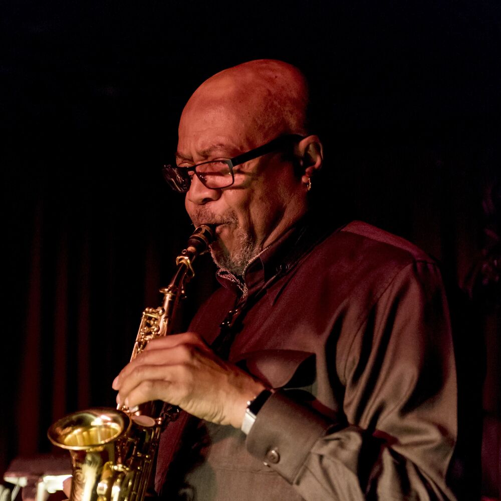Picture of Oliver Lake