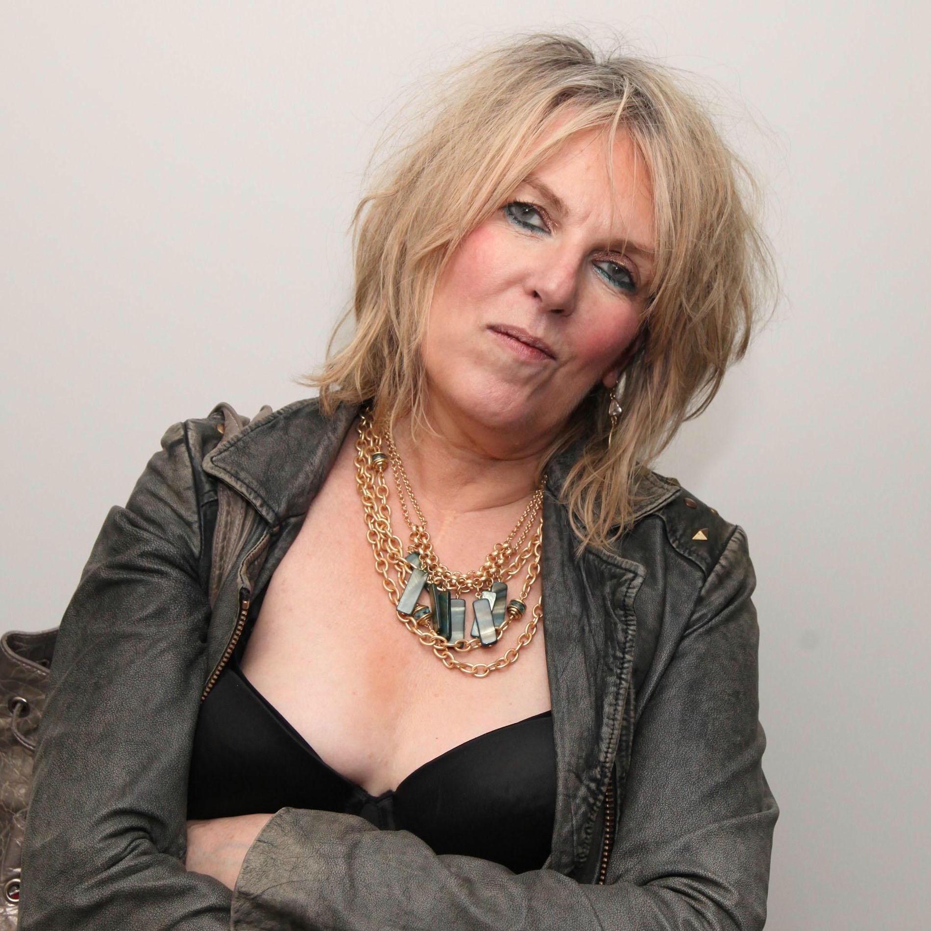 Artist picture of Lucinda Williams
