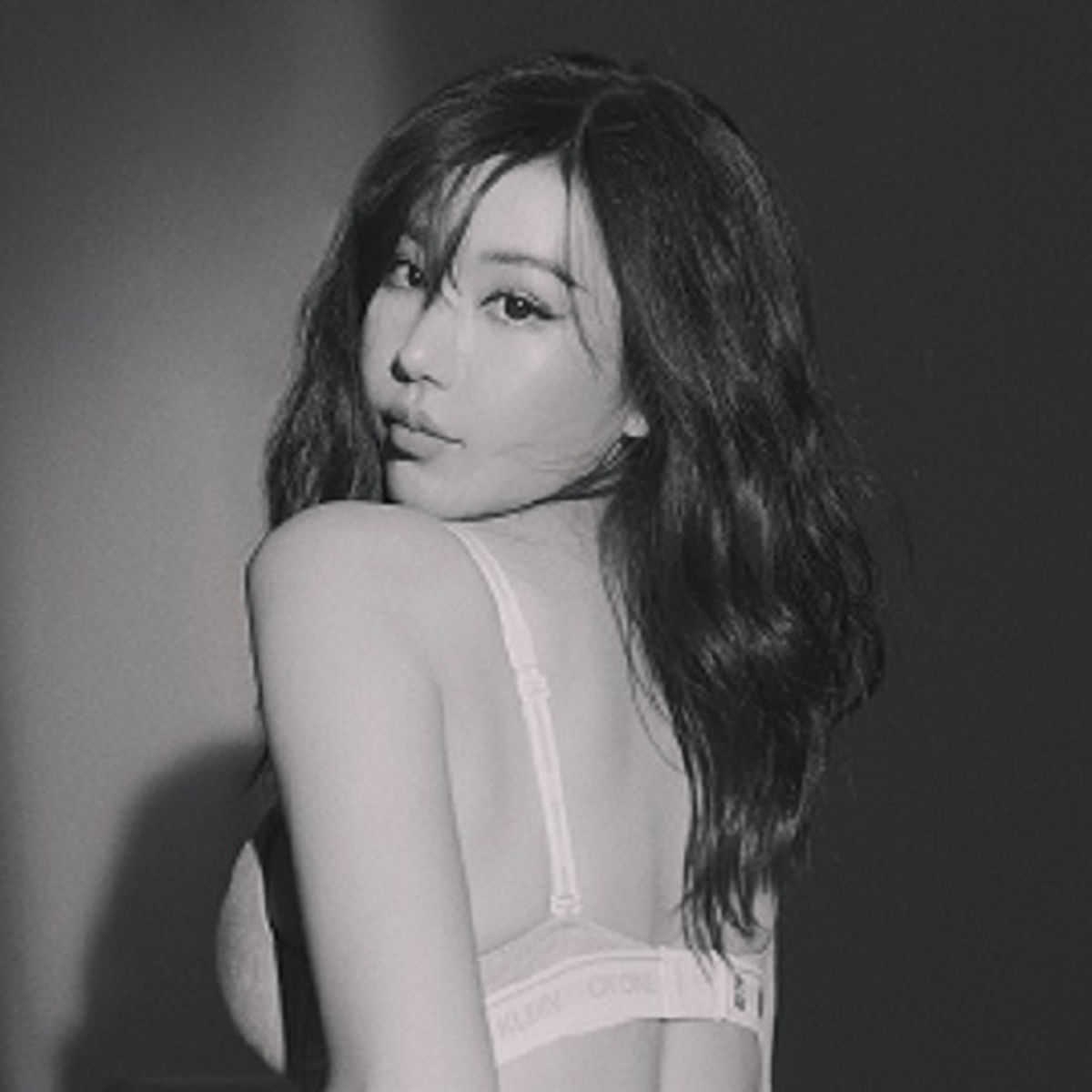 Artist picture of Min