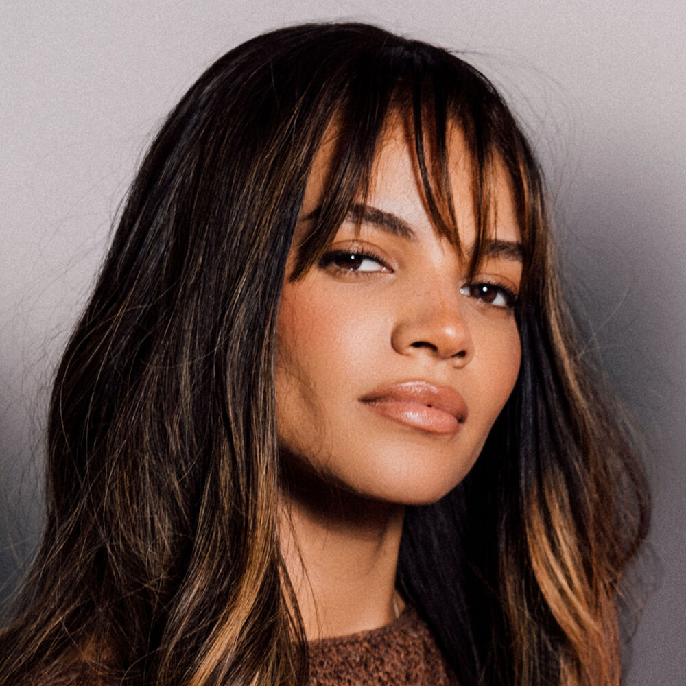 Picture of Leslie Grace