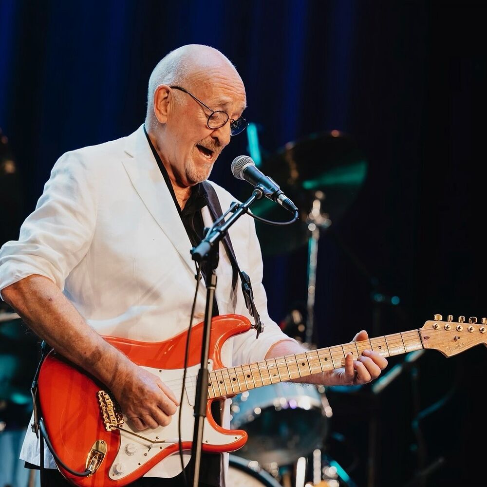 Picture of Dave Mason