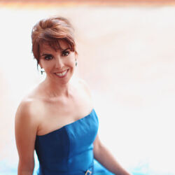 Picture of Laura Sullivan