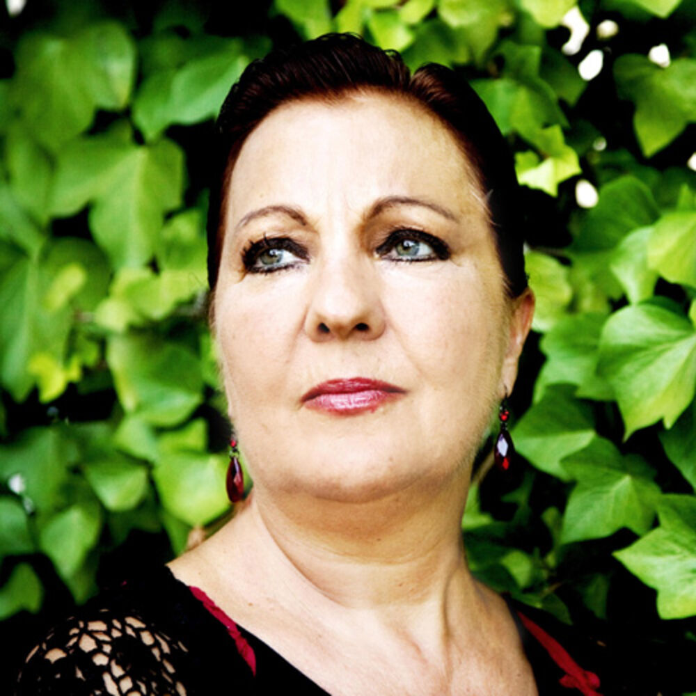 Picture of Carmen Linares