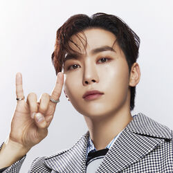 Picture of SEUNGKWAN