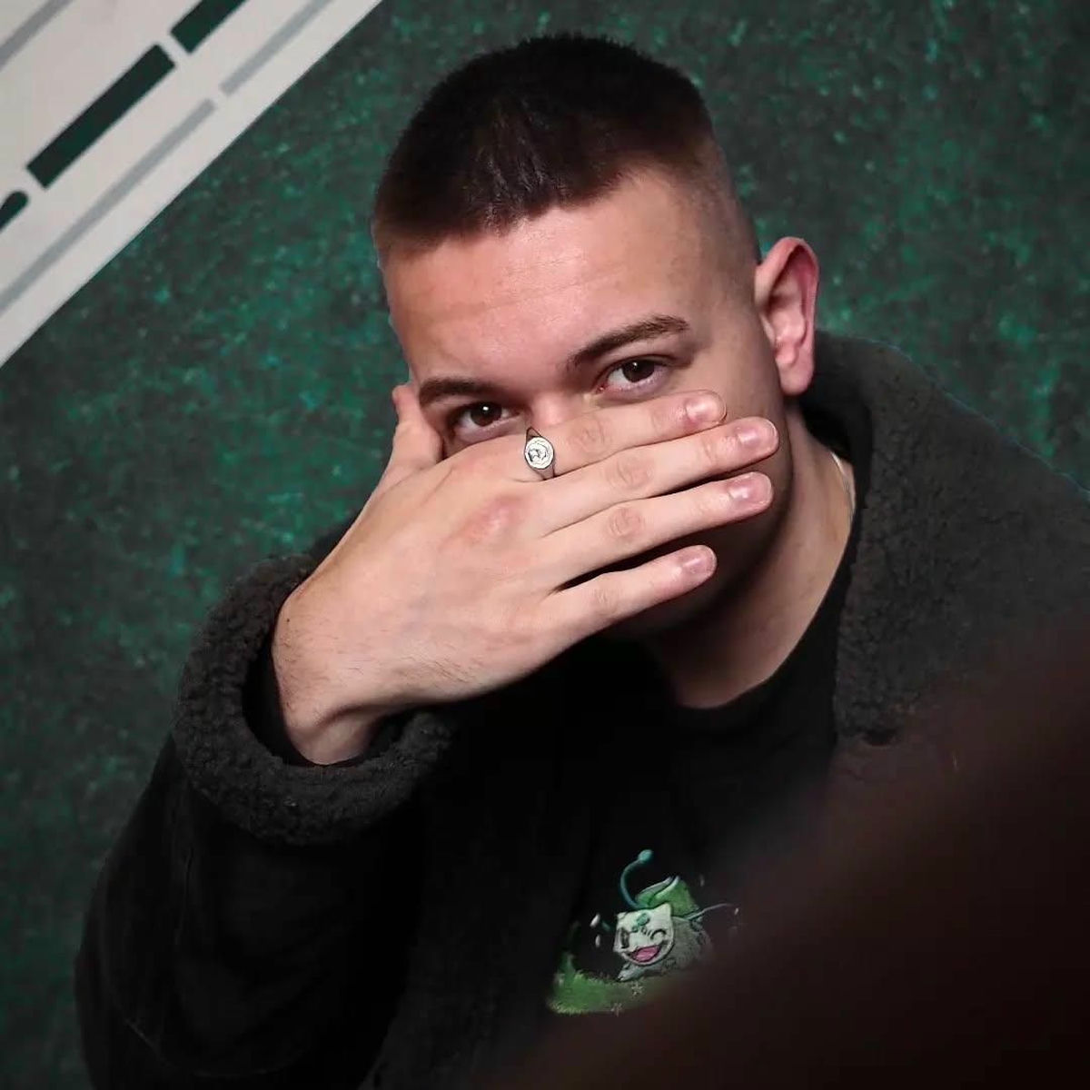 Artist picture of Feo Night