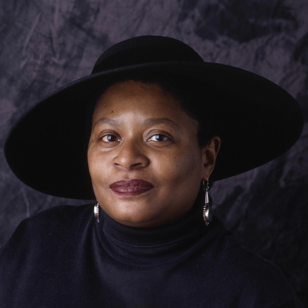 Picture of Deitra Farr