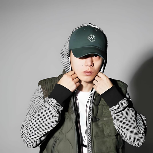 パリコレクション GADORO: アルバム、曲、コンサート Deezer | 帽子