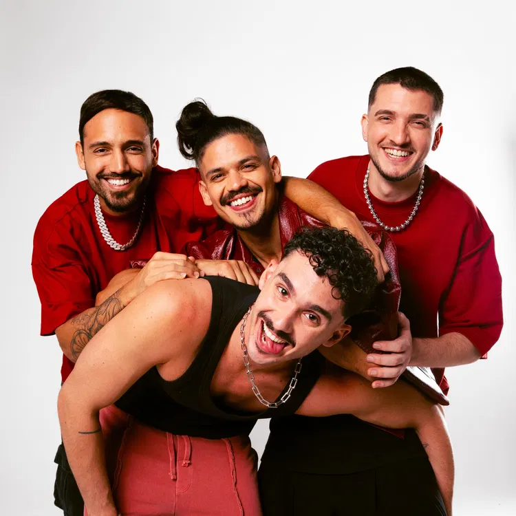 Grupo Doze por Oito