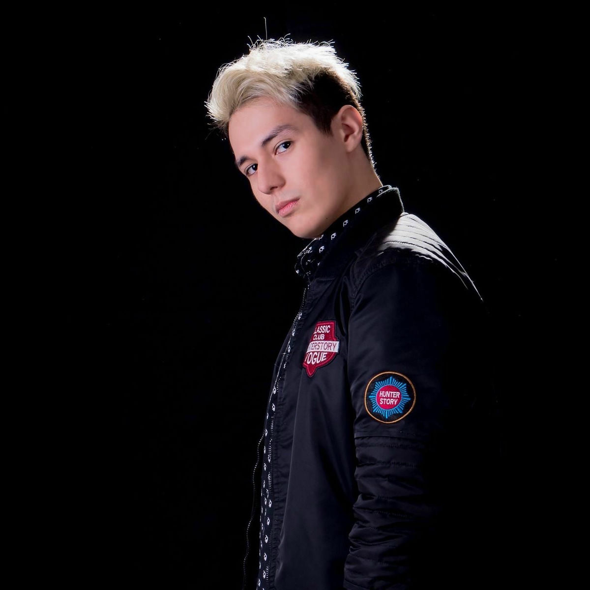 Artist picture of Omar Varela