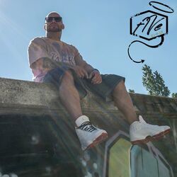 Picture of Tive