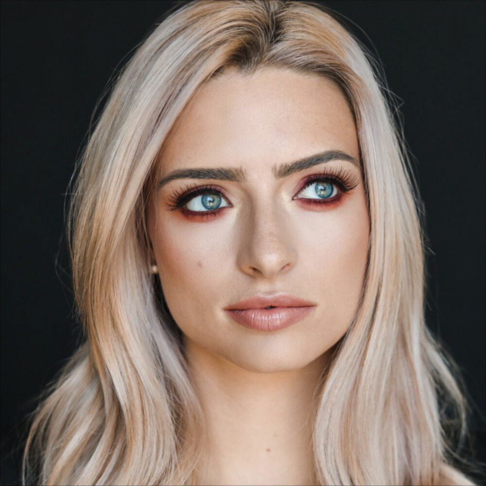 Picture of Kirsten Collins
