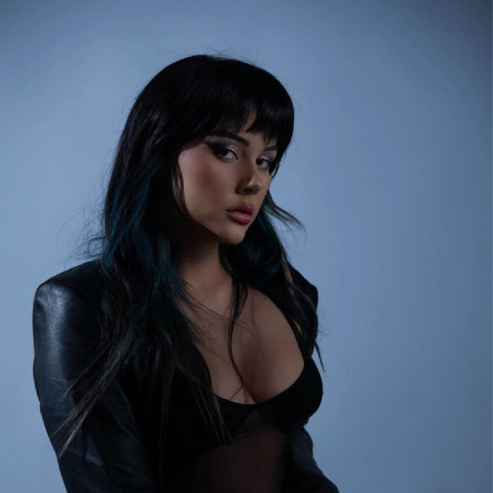 Picture of Teya Dora